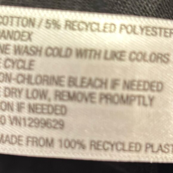 Ava & Viv 1X Cropped Denim Jacket Black Raw Hem Button Front NWT Plus - Picture 6 of 6